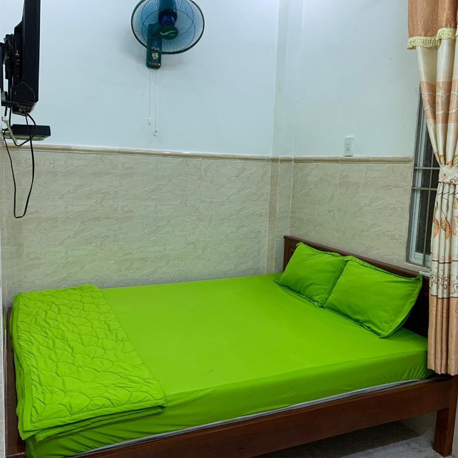 Nha Nghi Ty Hoa Nam Du Bed and Breakfast Buitenkant foto