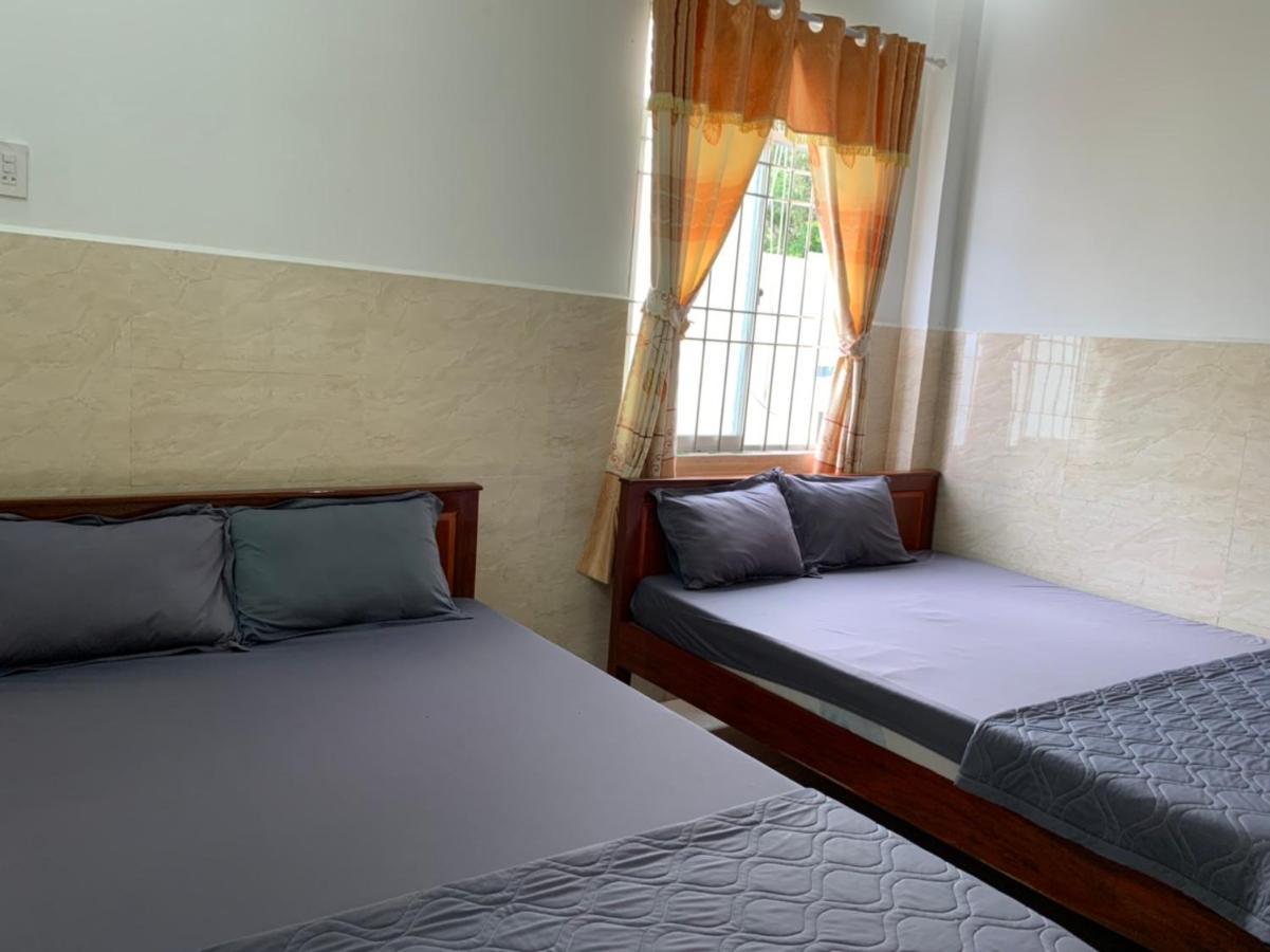 Nha Nghi Ty Hoa Nam Du Bed and Breakfast Buitenkant foto